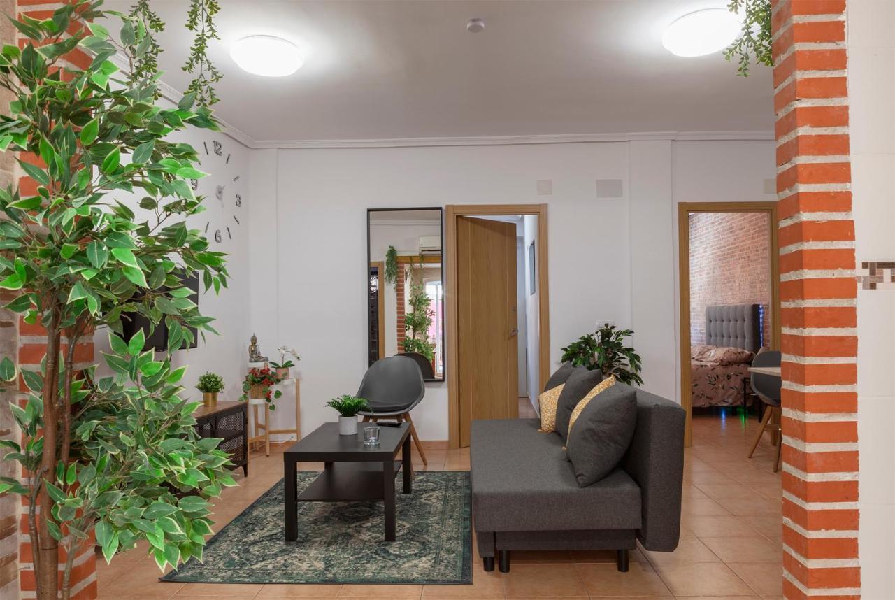 Luxury Artistic Digital Nomad 2 Bedroom W/Terrace Валенсия Екстериор снимка