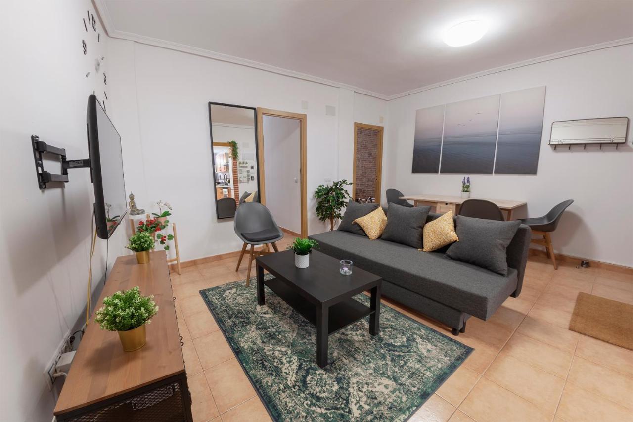 Luxury Artistic Digital Nomad 2 Bedroom W/Terrace Валенсия Екстериор снимка