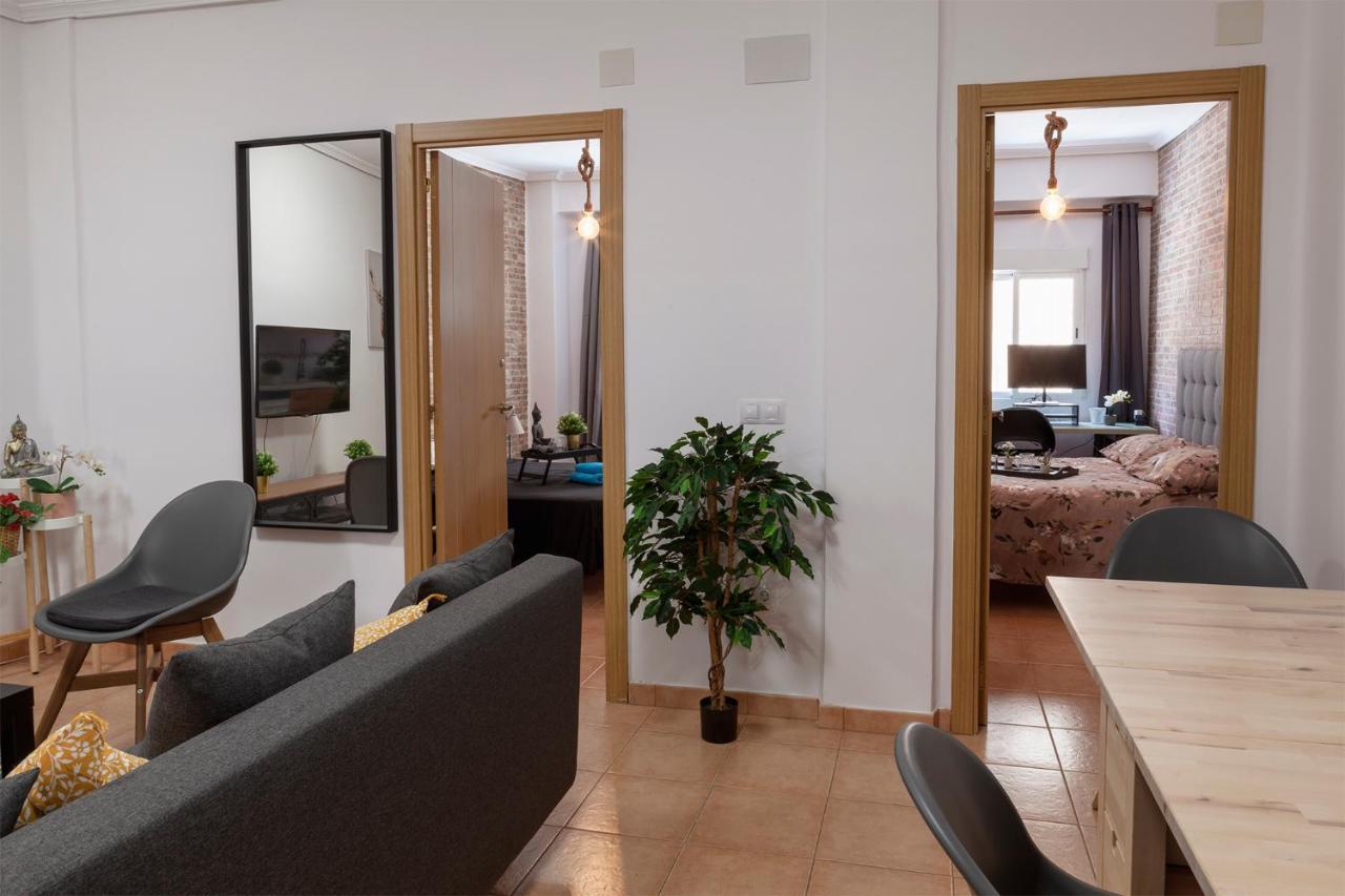 Luxury Artistic Digital Nomad 2 Bedroom W/Terrace Валенсия Екстериор снимка
