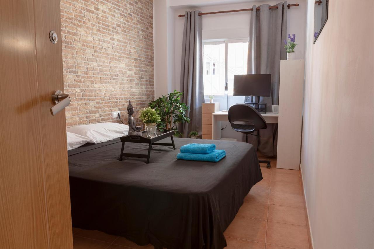 Luxury Artistic Digital Nomad 2 Bedroom W/Terrace Валенсия Екстериор снимка