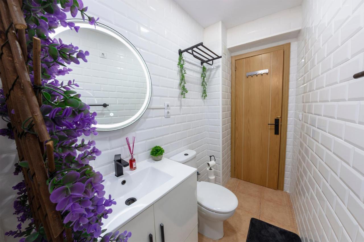 Luxury Artistic Digital Nomad 2 Bedroom W/Terrace Валенсия Екстериор снимка